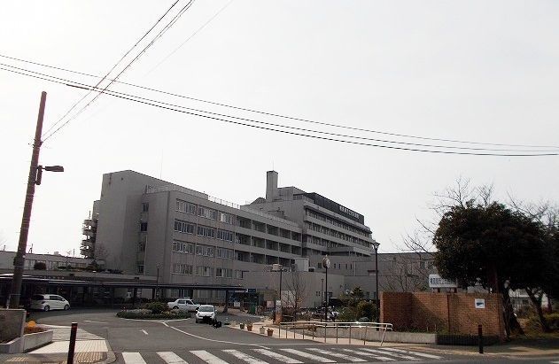 病院　横須賀市民病院（病院）まで829m