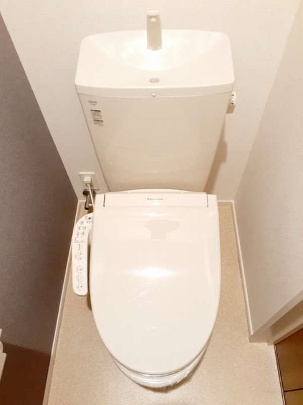 トイレ　図面と現状に相違がある場合には現状を優先