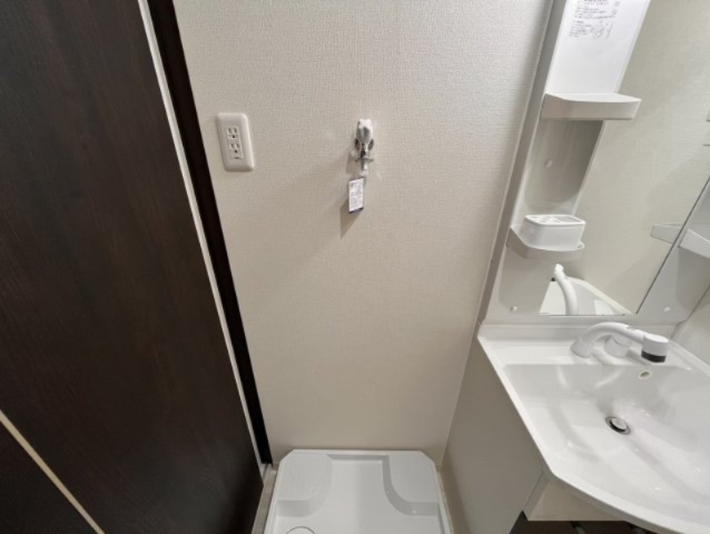 その他設備　室内洗濯置き場です