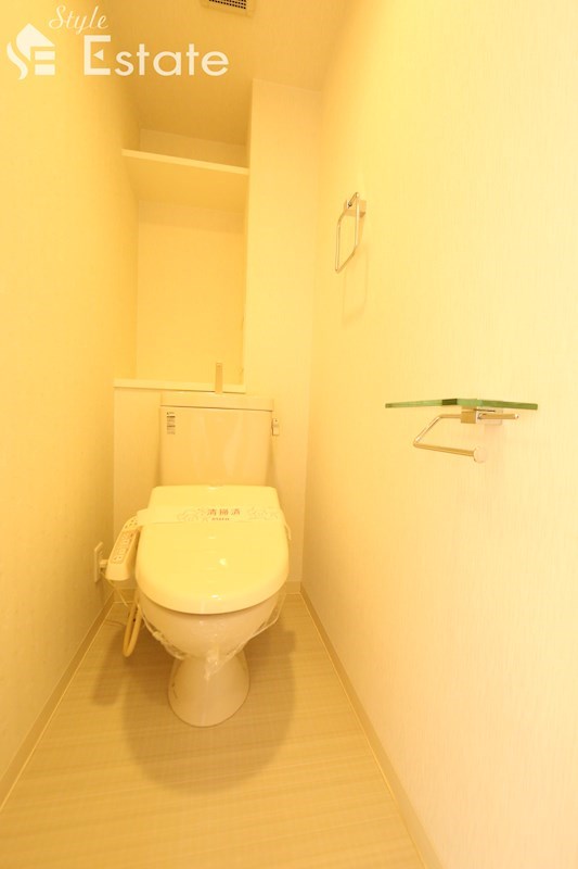 地下鉄東山線 藤が丘駅 徒歩3分 10階建 築15年のトイレ写真