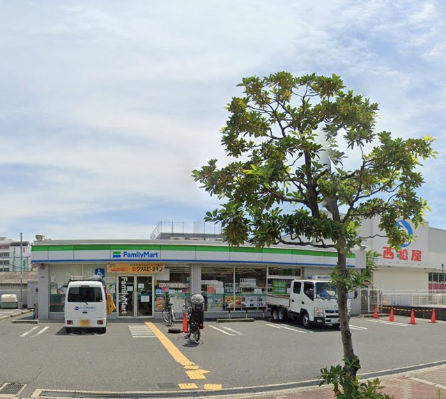 コンビニ　ファミリーマート遠里小野二丁目店（コンビニ）まで308m