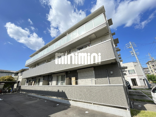 建物外観　大手ハウスメーカー物件です