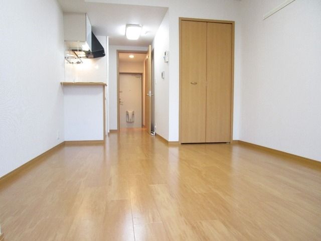 ブローテ本厚木の居間写真
