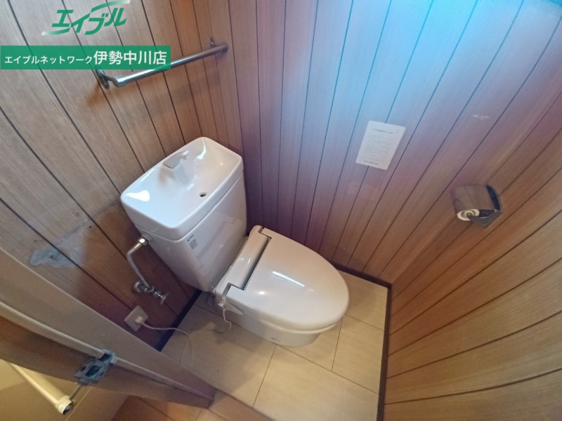 さつきハイツのトイレ写真