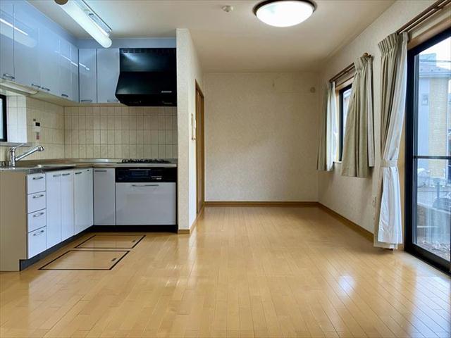 野塩戸建の居間写真