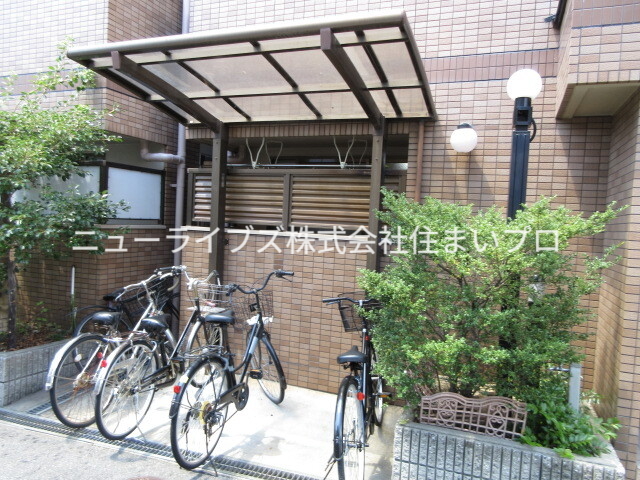 京阪本線 寝屋川市駅 徒歩14分 4階建 築28年の外観写真