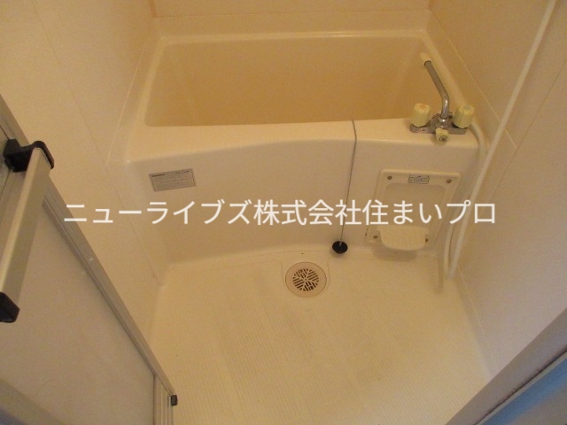 京阪本線 寝屋川市駅 徒歩14分 4階建 築28年の風呂写真