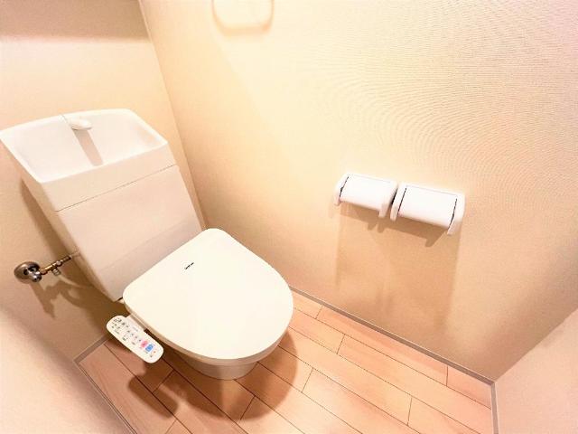 トイレ　シャワー付トイレ