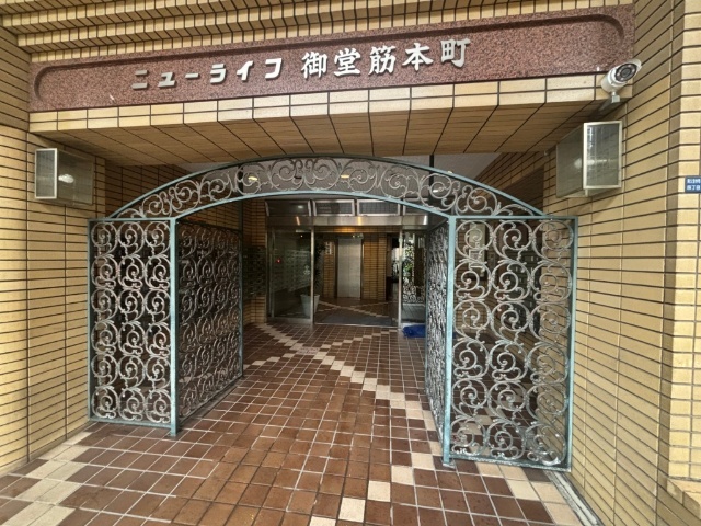 地下鉄御堂筋線 本町駅 徒歩6分 15階建 築41年の外観写真