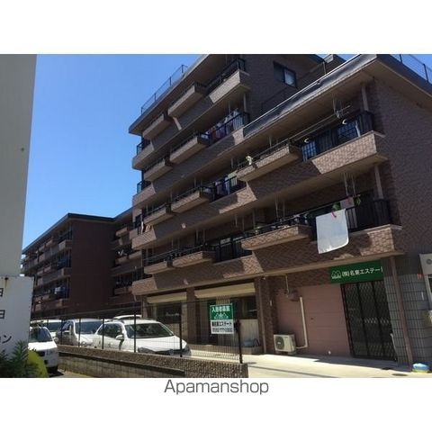 地下鉄東山線 上社駅 バス乗車時間：3分 最寄りバス停で下車 徒歩3分 築47年