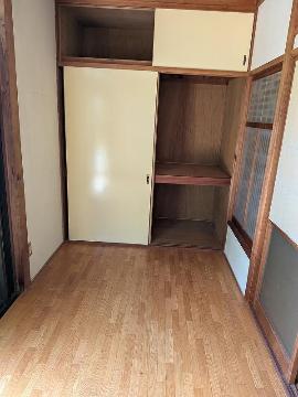 池田借家の居間写真