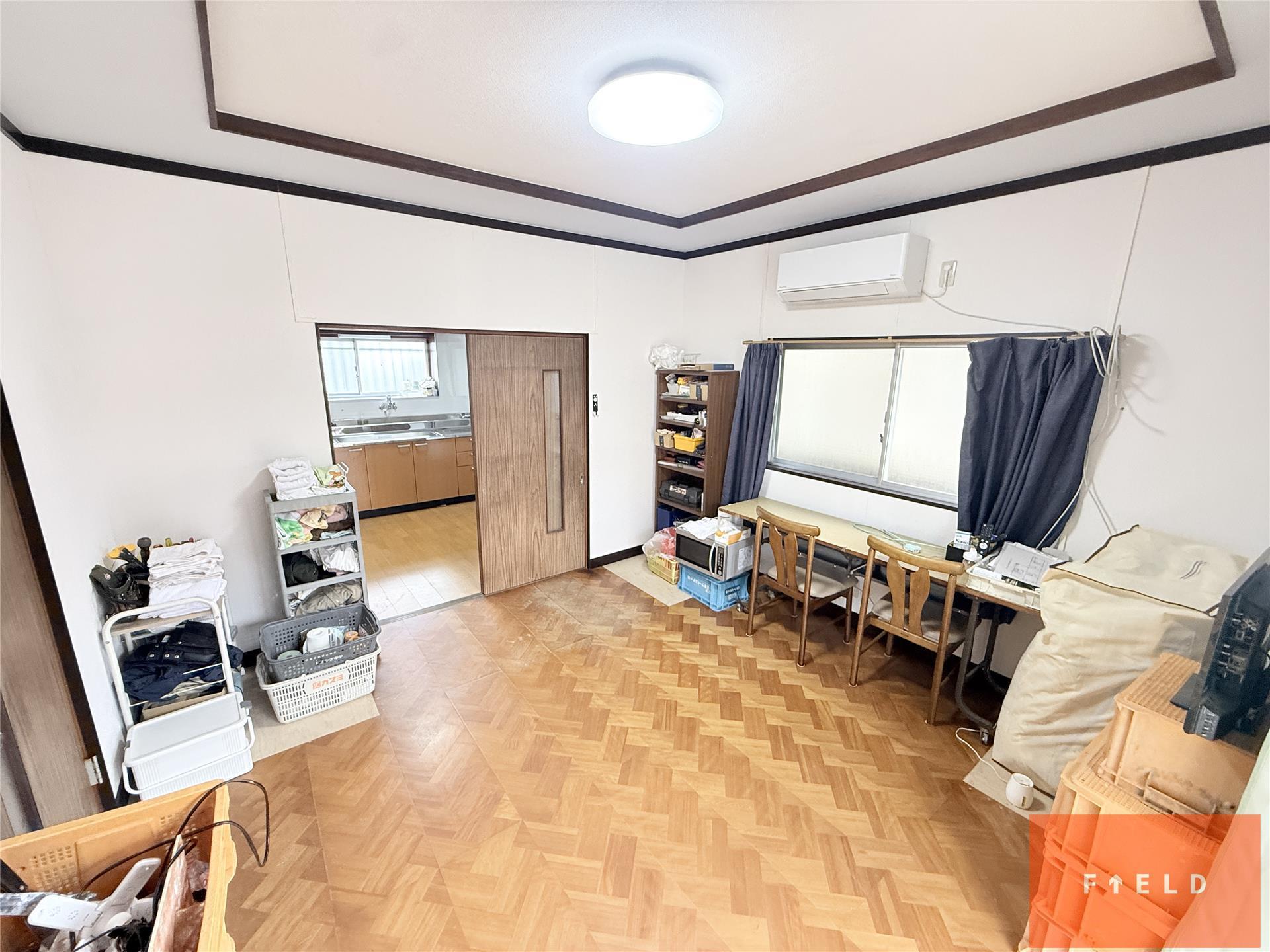 吉井川一戸建の居間写真