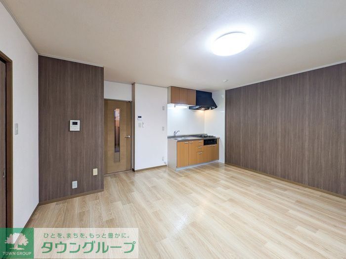 セジュールクレストの居間写真