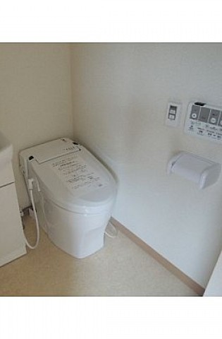 87gメゾン・イーストのトイレ写真