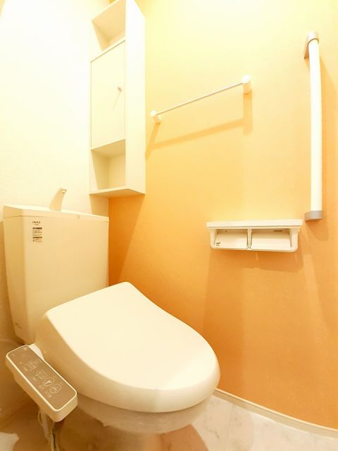 レット・イット・ビィ2のトイレ写真