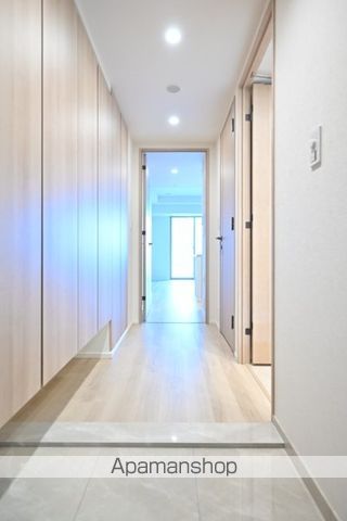 ＪＲ中央線 中野駅 徒歩8分 20階建 築1年の玄関写真