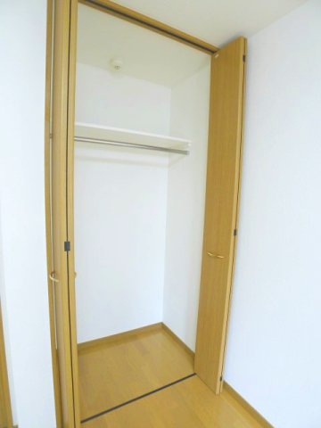 地下鉄桜通線 国際センター駅 徒歩7分 8階建 築19年の内装写真