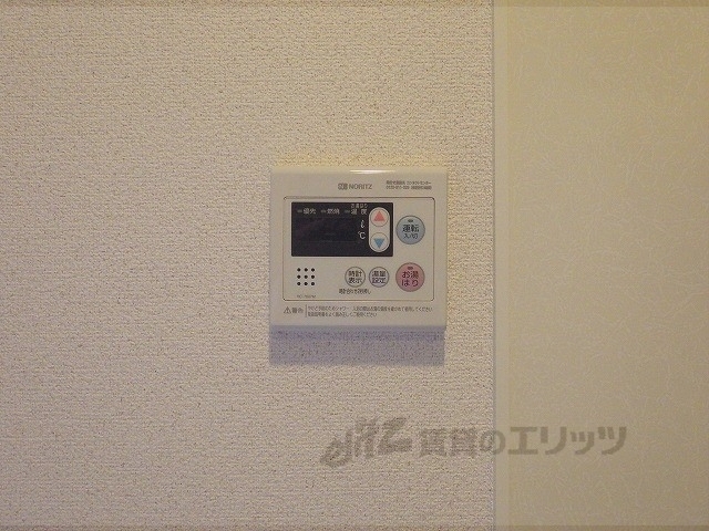 その他設備　給湯器リモコン