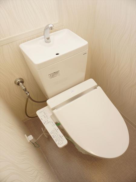 トイレ　トイレ