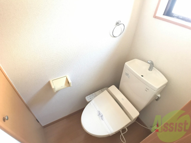 トイレ　ウォシュレット機能がついたトイレ。安心して使用できますね。