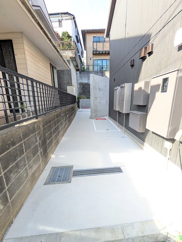 その他設備　バイク置き場