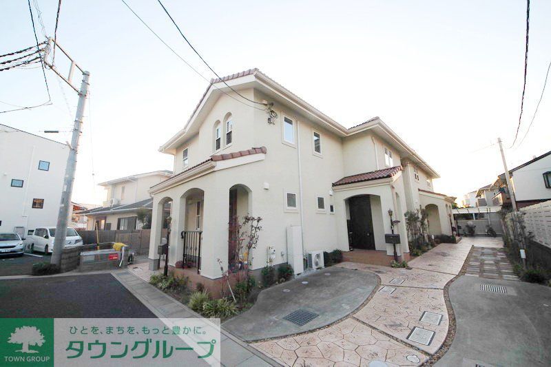 ＪＲ京浜東北線 北浦和駅 バス乗車時間：7分 最寄りバス停で下車 徒歩2分 築6年