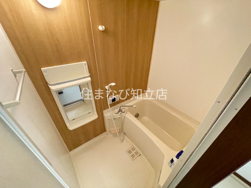 バス・シャワールーム　同型別部屋写真