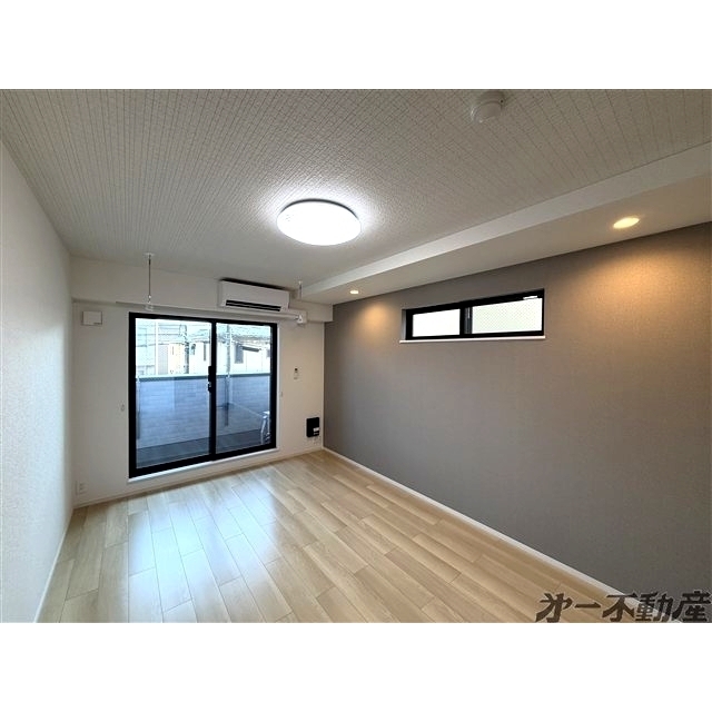 建物外観　洋室