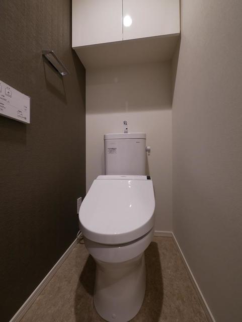 トイレ　※写真は同タイプ住戸です。