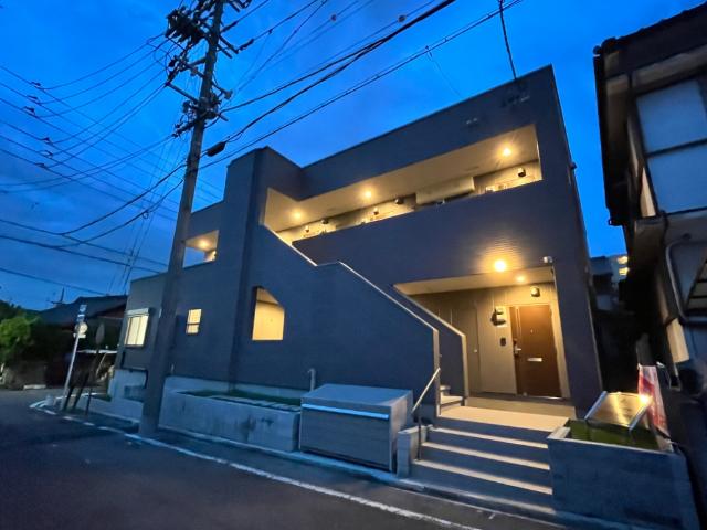 建物外観　外観写真（夜）