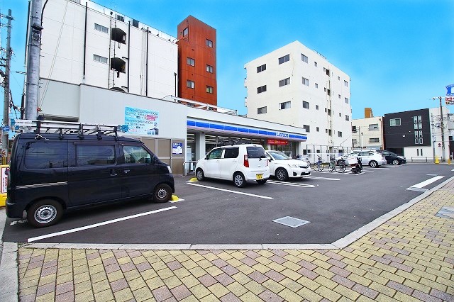 コンビニ　ローソン 天神ノ森店（コンビニ）まで154m