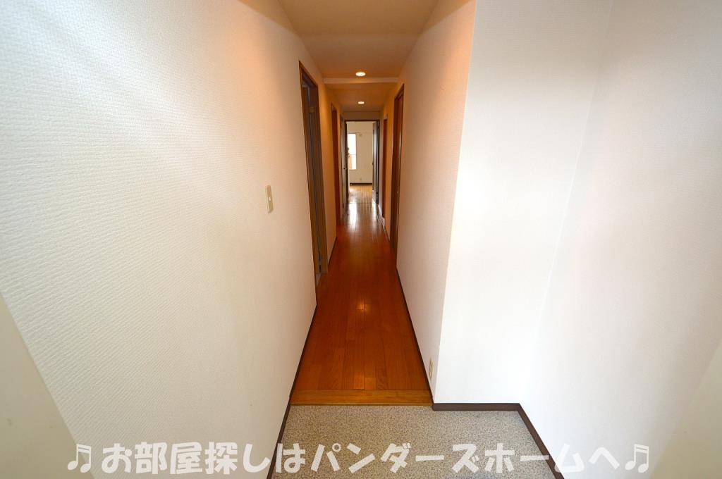 プレミール津田の玄関写真