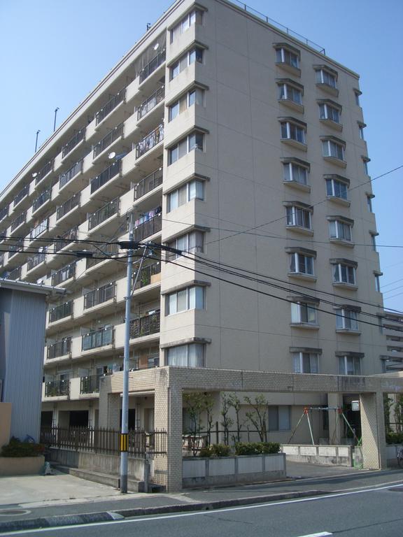 CO-OP錦町マンションの建物外観