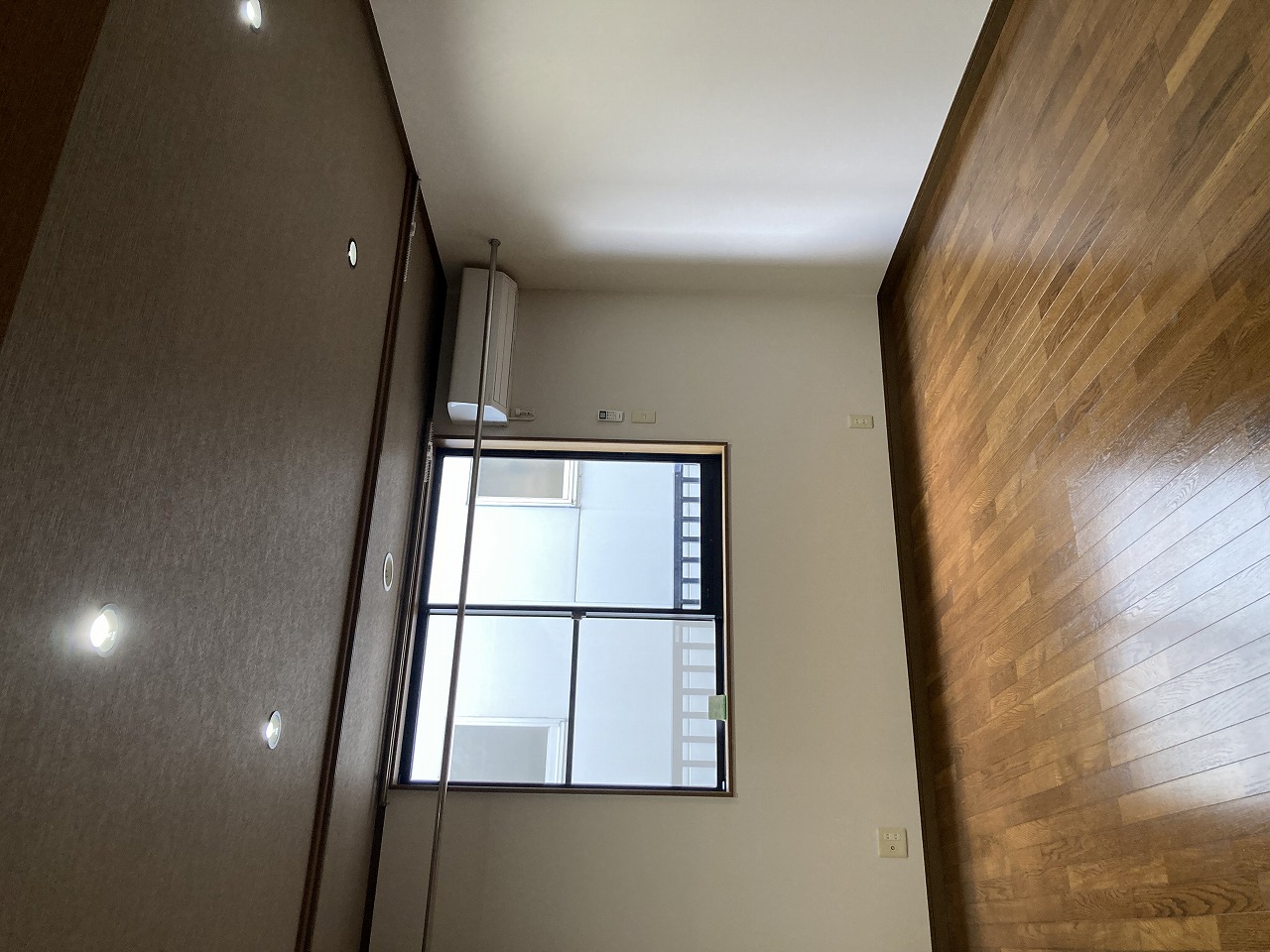 居室・リビング　102号の写真です。