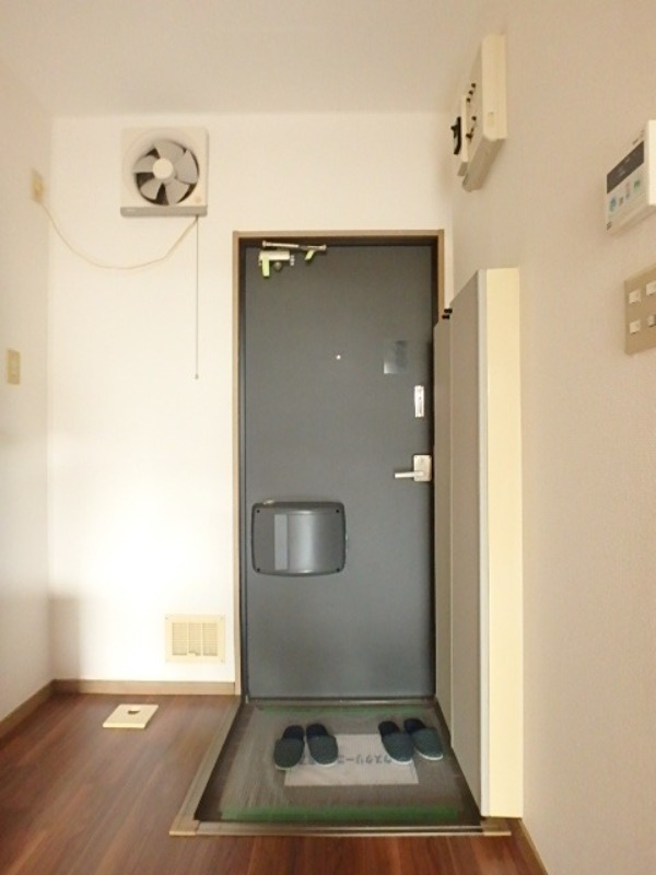 玄関　図面と現状に相違がある場合には現状を優先