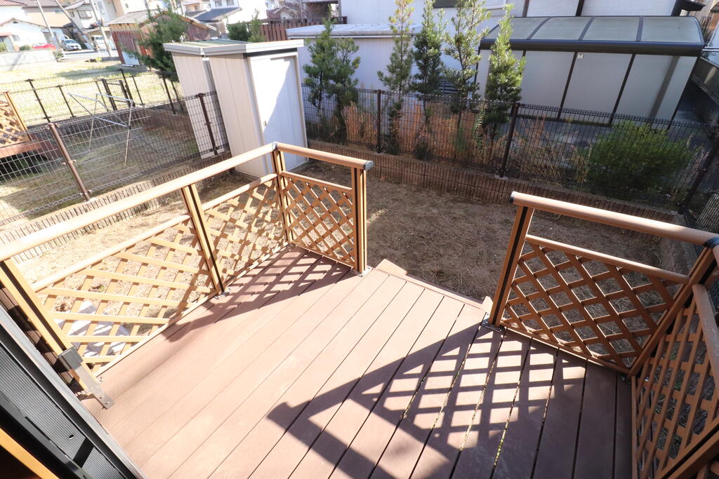 庭　デッキの付いた広いお庭☆