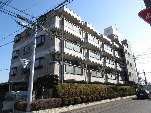 上尾市愛宕のマンションの建物外観