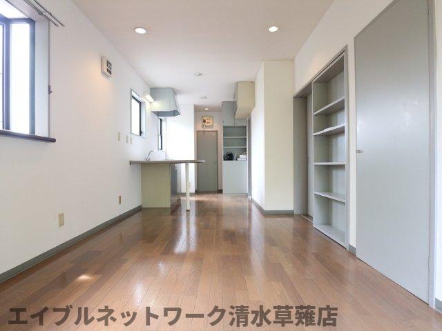 居室・リビング　使いやすい居間です