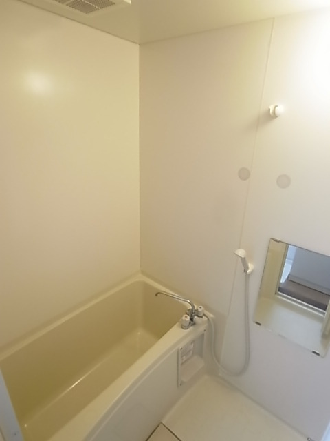 バス・シャワールーム　バスルーム