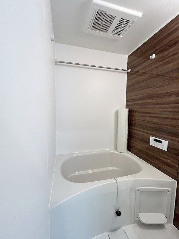 バス・シャワールーム　バスルーム