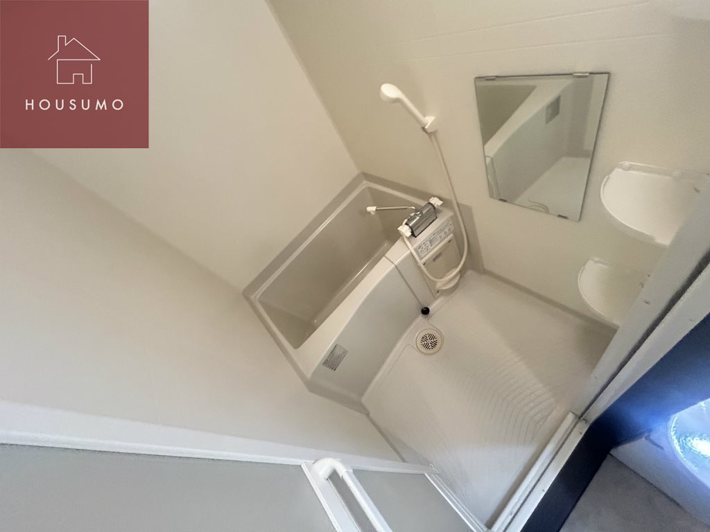 バス・シャワールーム　落ち着いた空間のお風呂です