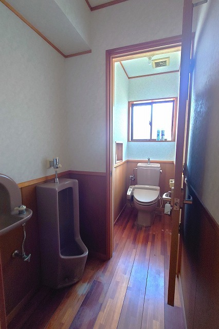 トイレ　トイレは１階と２階の２ヶ所ございます♪
