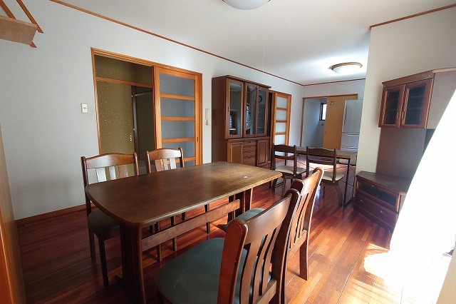 居室・リビング　１６帖の広々リビング♪※家具は付きません