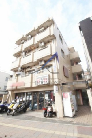 横浜市神奈川区新子安のマンションの建物外観