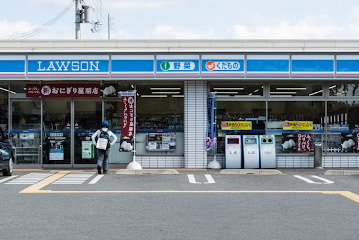 【加古川市平岡町新在家のマンションのコンビニ】