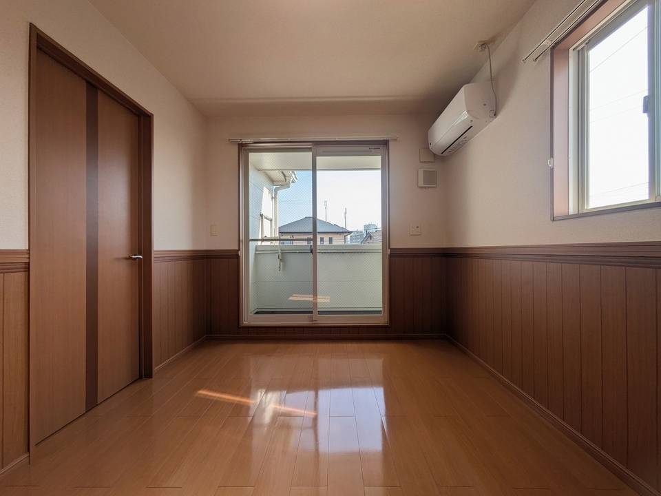 居室・リビング　リビング