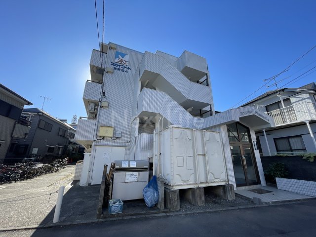 【相模原市中央区淵野辺本町のマンションの建物外観】