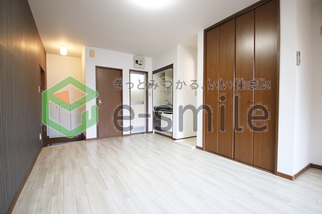 居室・リビング　こちらのリビングで趣味の時間をお楽しみください