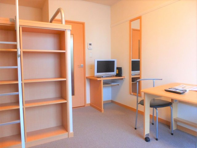 その他部屋・スペース　2階は絨毯仕様になります。