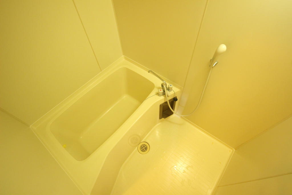 バス・シャワールーム　浴室です！